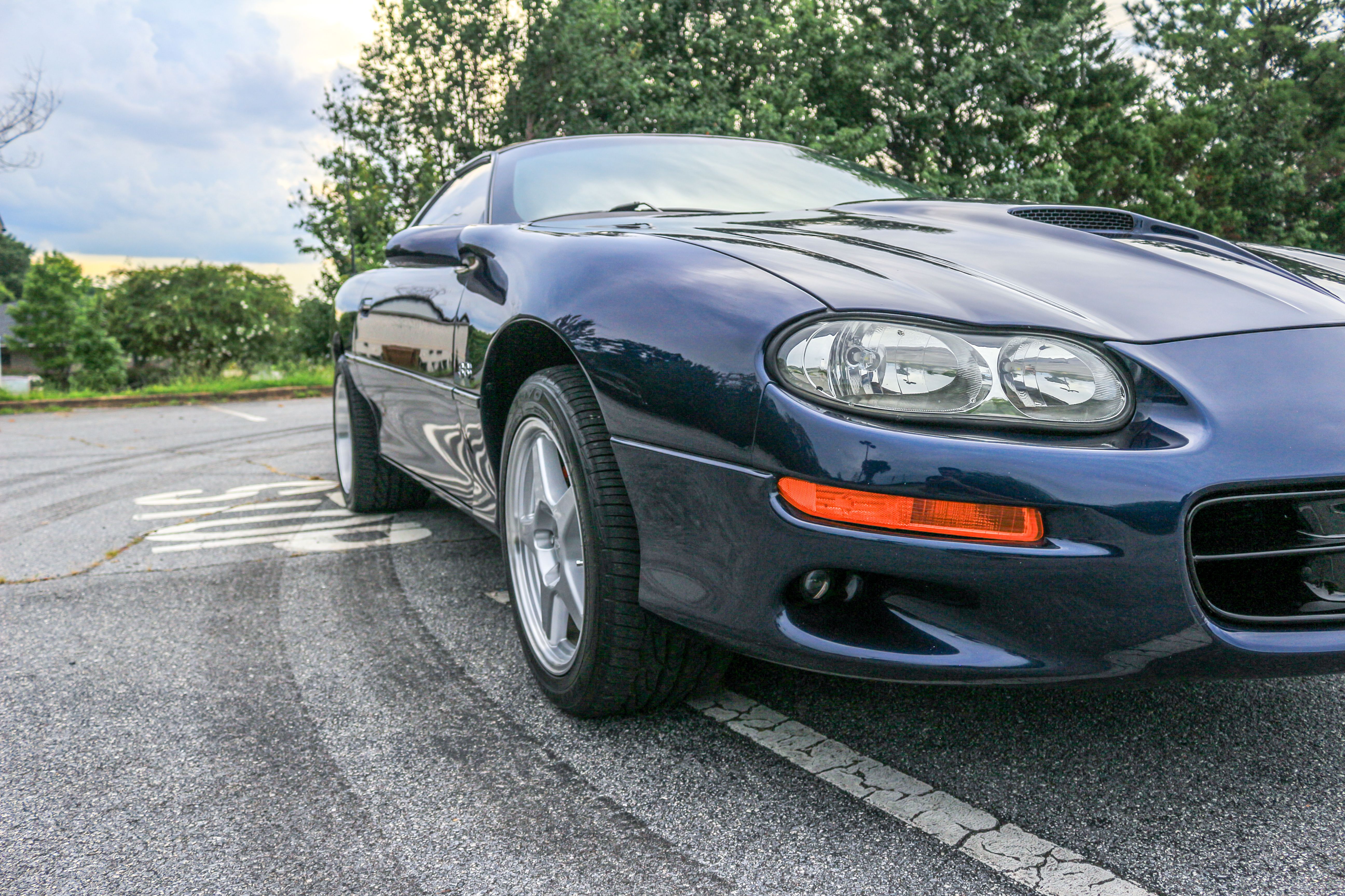 Used 2001 Chevrolet Camaro Z28 w/ SS Performance/Appearance Pkg RWD image 4