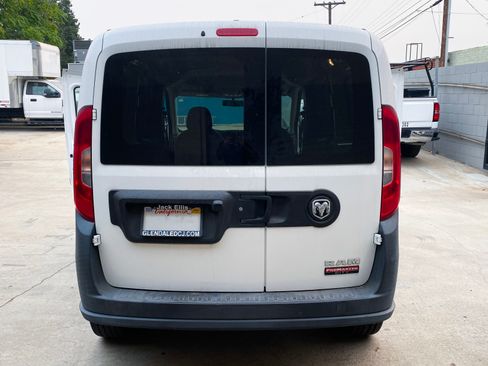 Used 2016 RAM ProMaster City Tradesman image 5