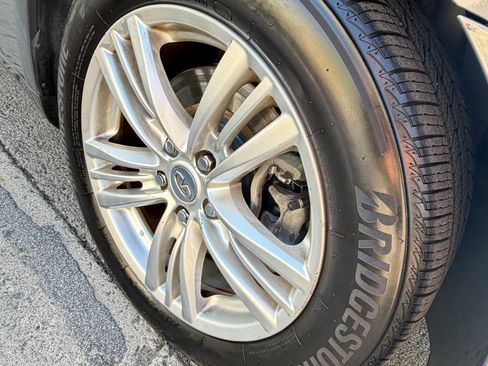 Used 2011 INFINITI G25 Journey w/ Moonroof Pkg image 12