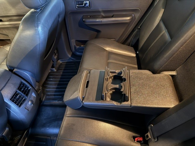 Used 2009 Ford Edge Limited AWD/4WD image 16