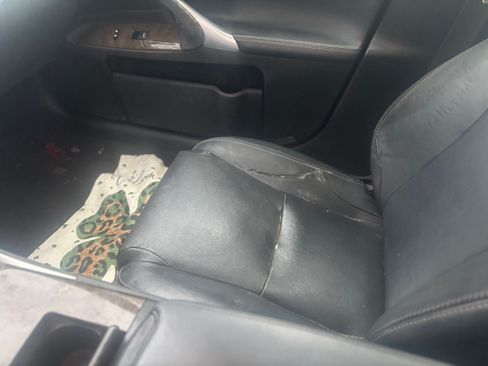 Used 2012 Lexus IS 250 w/ Premium Pkg Value Edition image 6