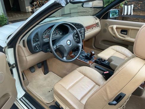 Used 1999 BMW 328i Convertible RWD image 6