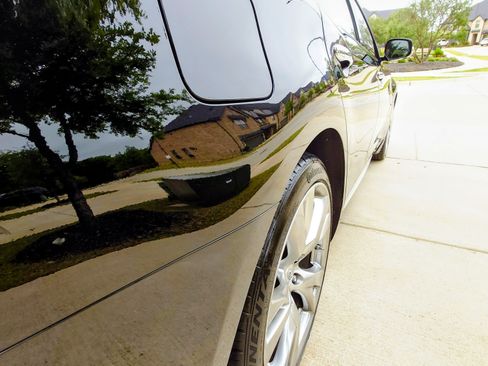 Used 2016 INFINITI Q70 L 3.7 w/ Deluxe Touring Package image 14