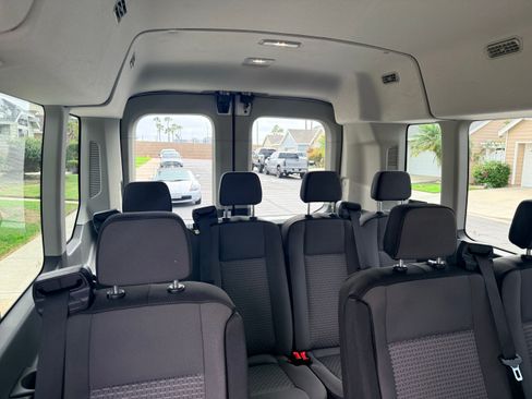 Used 2024 Ford Transit 350 XLT RWD image 10