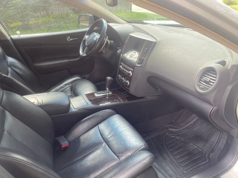 Used 2011 Nissan Maxima 3.5 SV w/ Premium Pkg FWD image 11