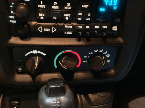 Used 2002 Chevrolet Camaro Z28 w/ SS Performance/Appearance Pkg image 12