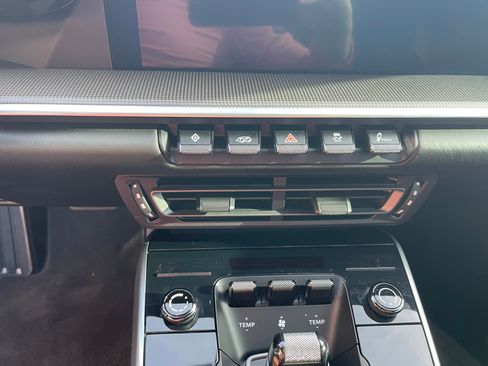 Used 2021 Porsche 911 Turbo S image 7