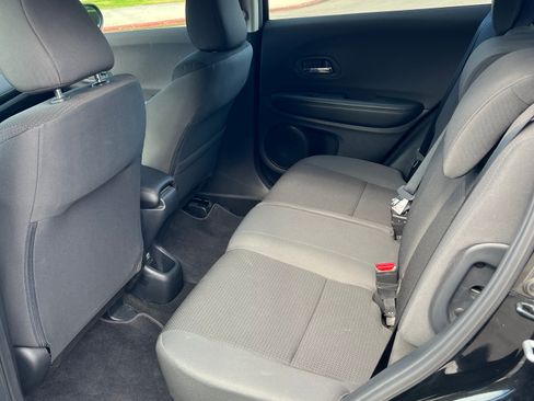 Used 2022 Honda HR-V LX image 13