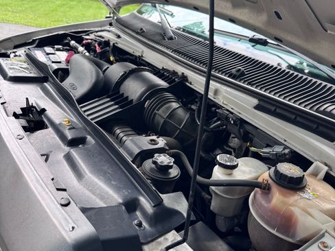 Used 2012 Ford E-150 and Econoline 150 w/ PWR Group RWD image 11