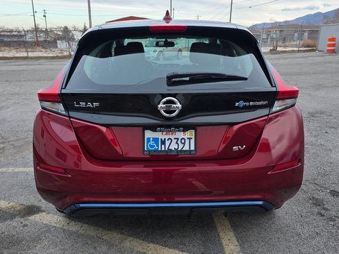 Used 2018 Nissan Leaf SV w/ SV All Weather Package image 8