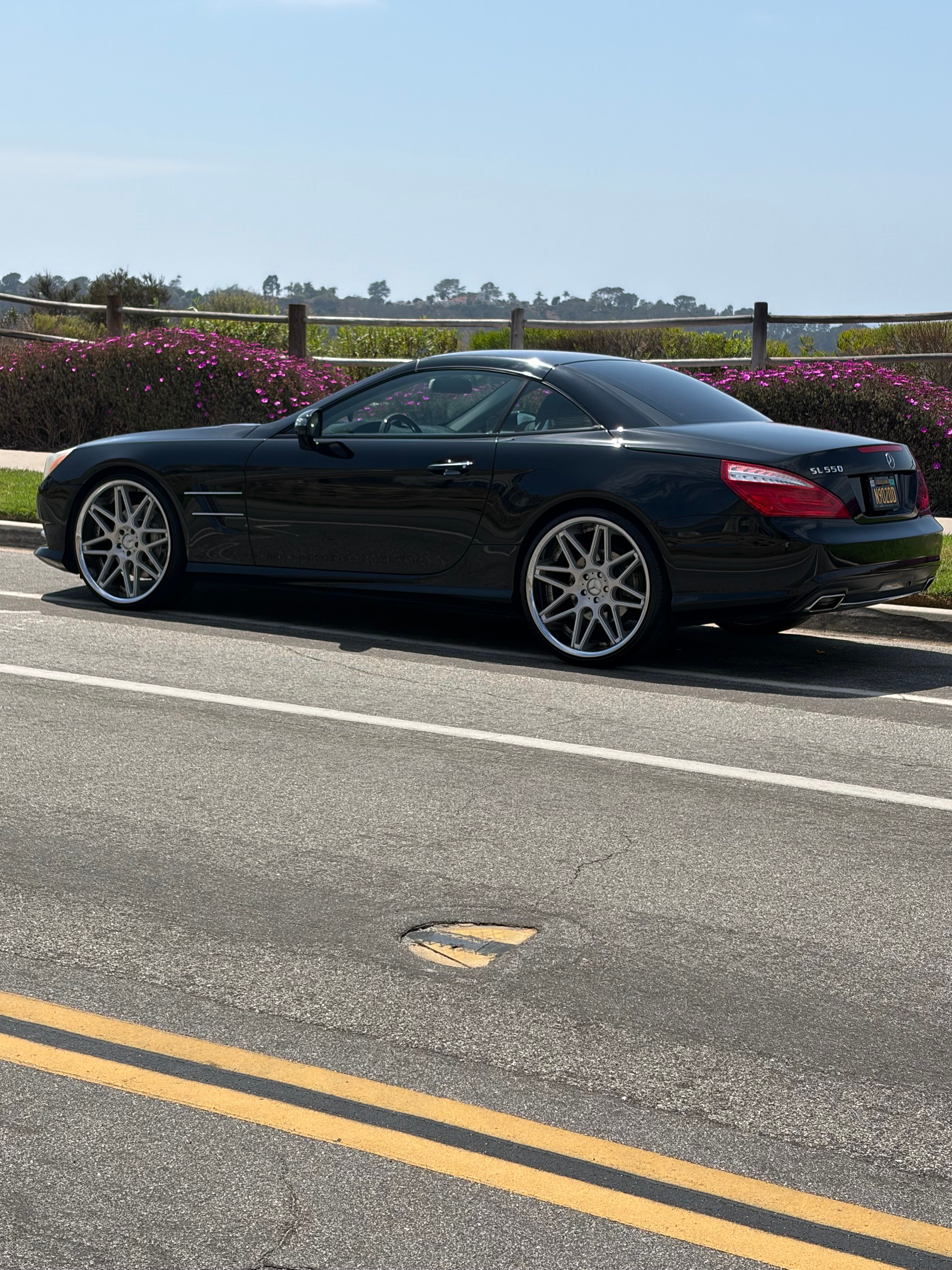Used 2013 Mercedes-Benz SL 550 w/ Premium Pkg image 5
