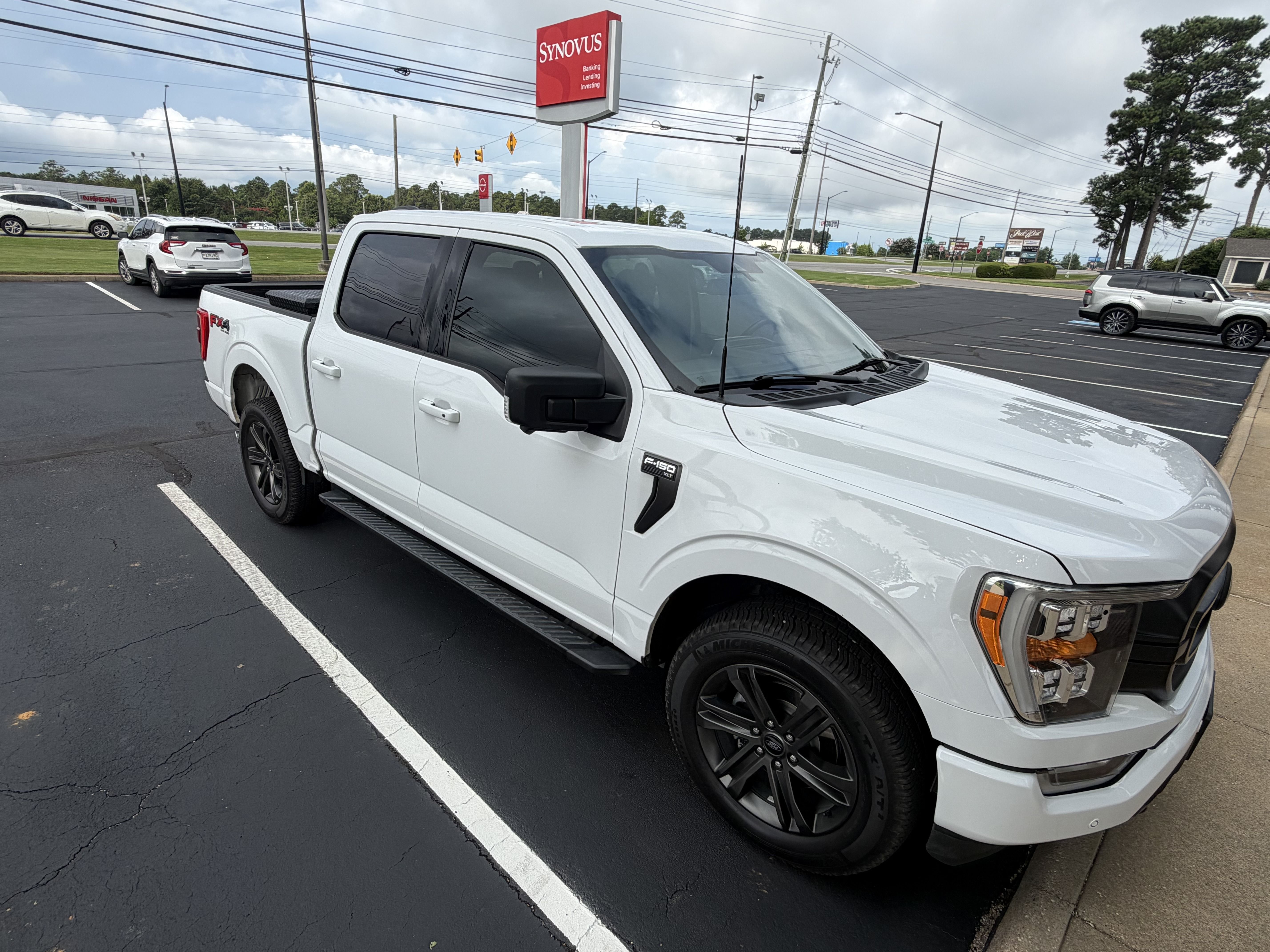 Used 2021 Ford F150 XLT w/ Equipment Group 302A High AWD/4WD image 4