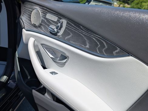 Used 2022 Mercedes-Benz E 350 Sedan image 14