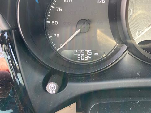 Used 2023 Porsche Macan S image 17