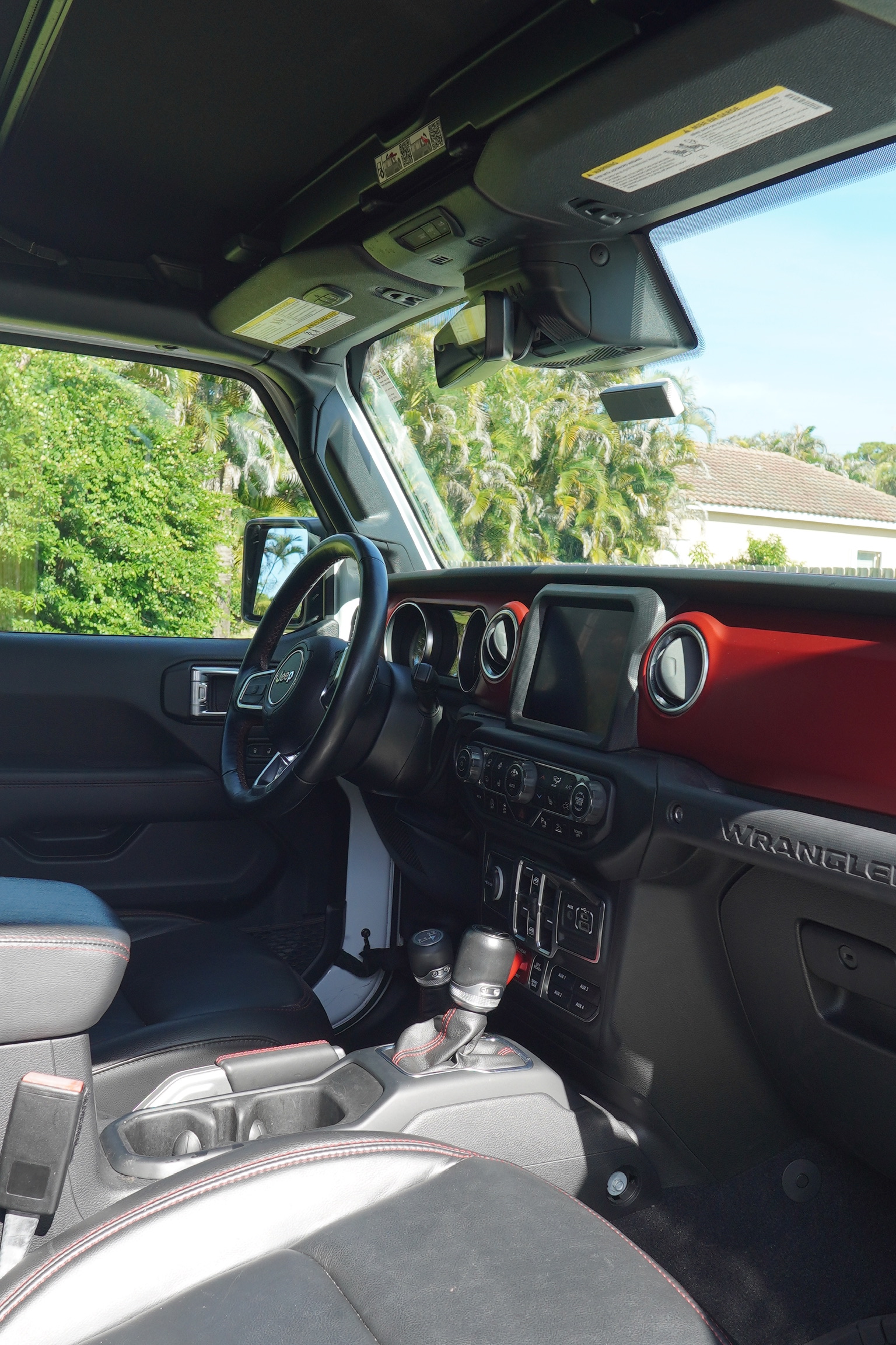Used 2021 Jeep Wrangler Unlimited Rubicon AWD/4WD image 4