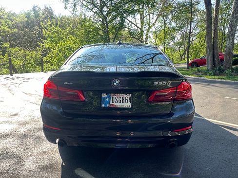 Used 2019 BMW 530i xDrive w/ Convenience Package image 6