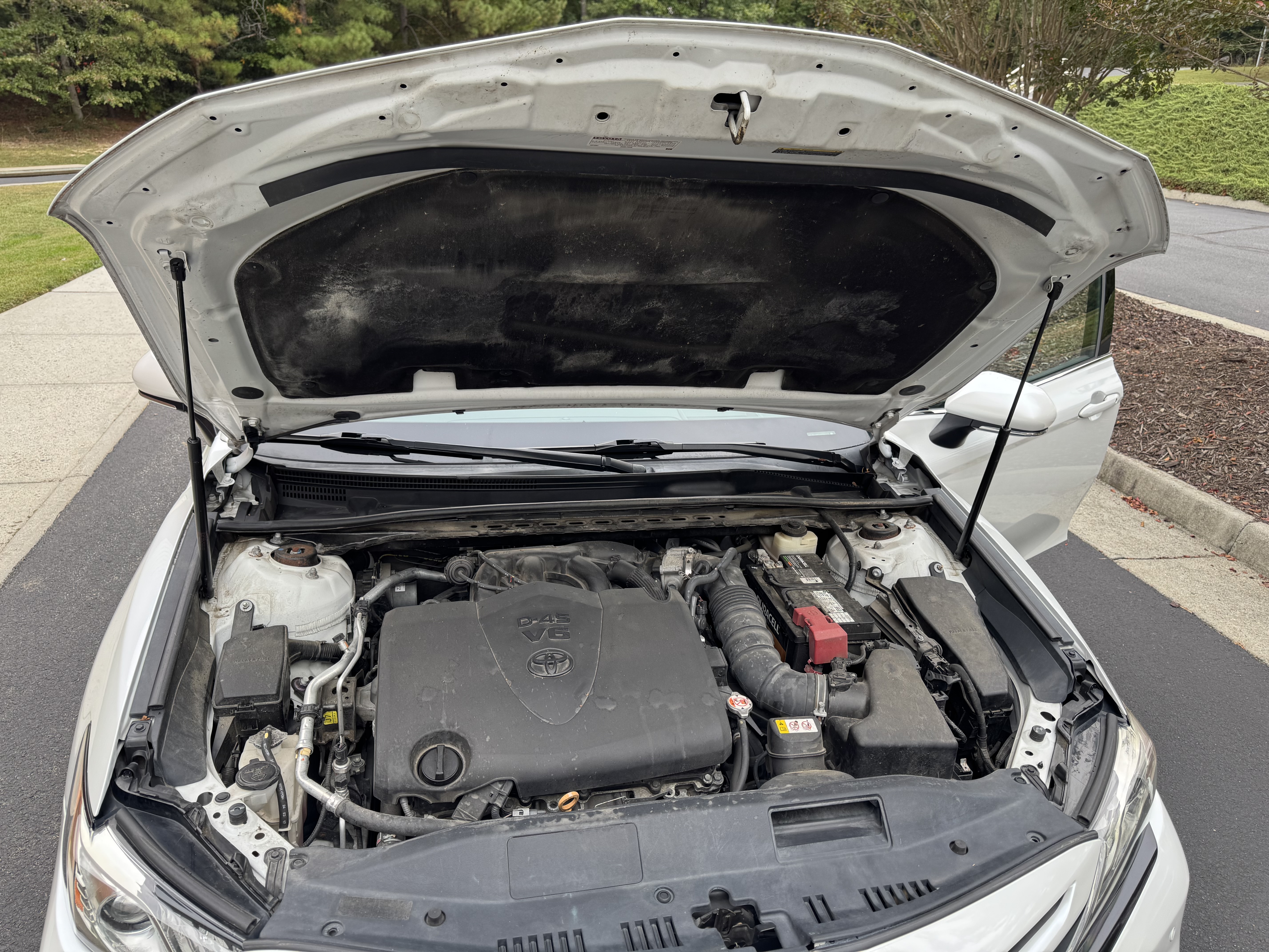 Used 2018 Toyota Camry XSE FWD image 10