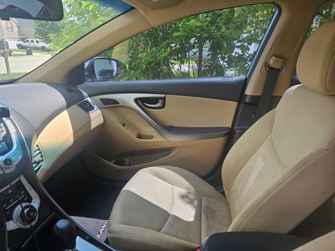 Used 2012 Hyundai Elantra GLS w/ Preferred Pkg 3 FWD image 12