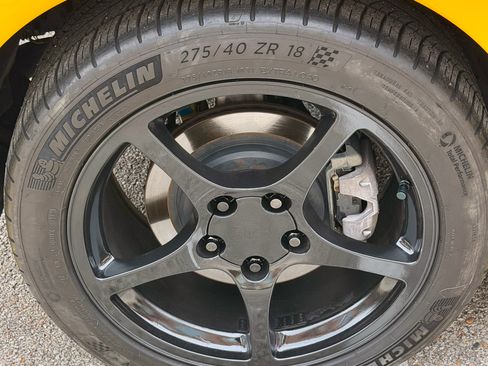 Used 2004 Chevrolet Corvette Convertible w/ Preferred Equipment Group image 10