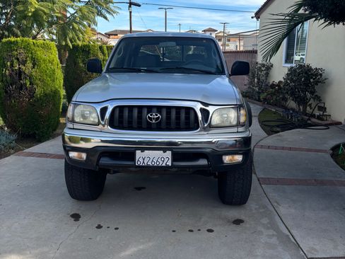 Used 2002 Toyota Tacoma PreRunner image 5