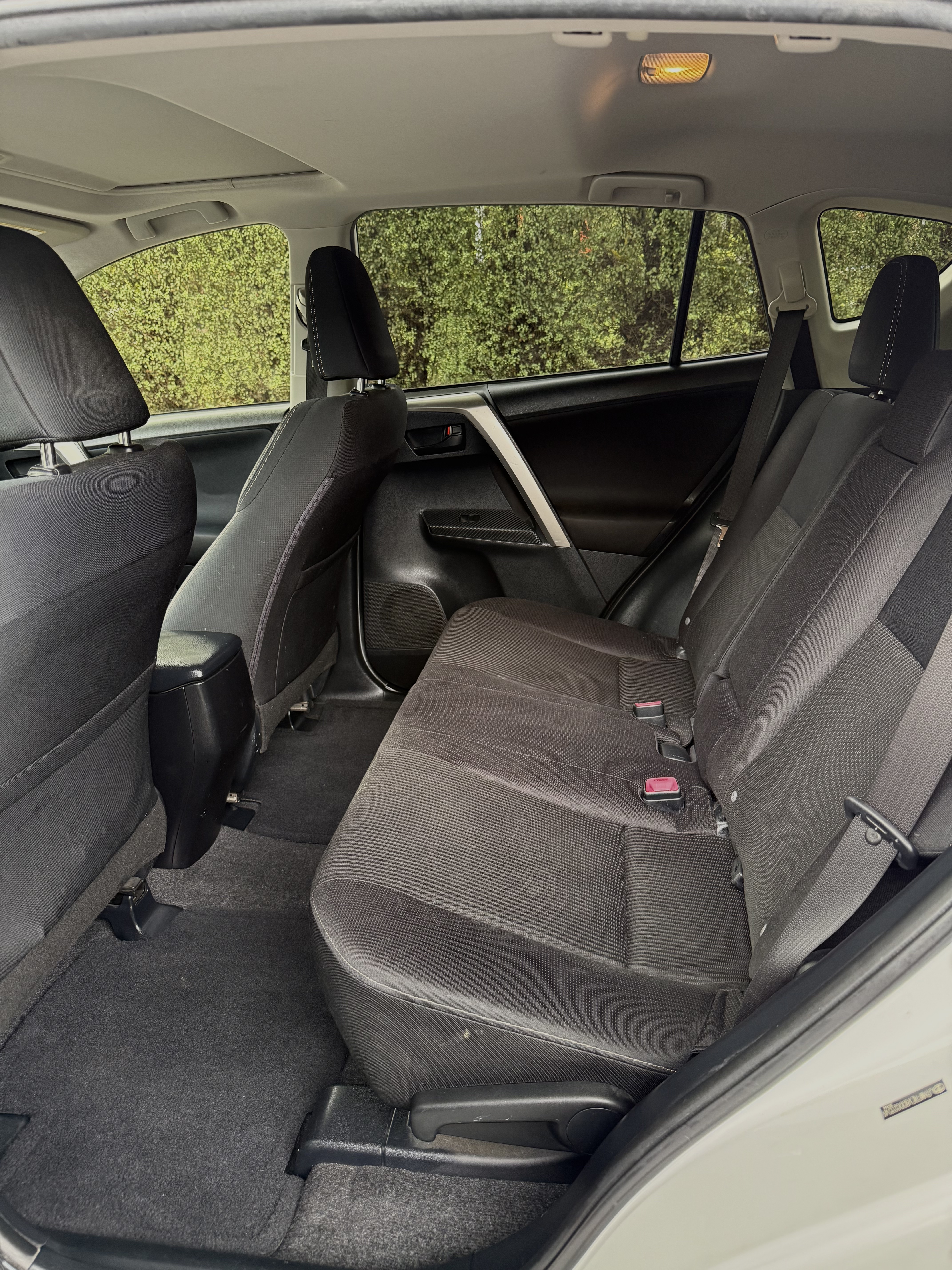 Used 2013 Toyota RAV4 XLE FWD image 13