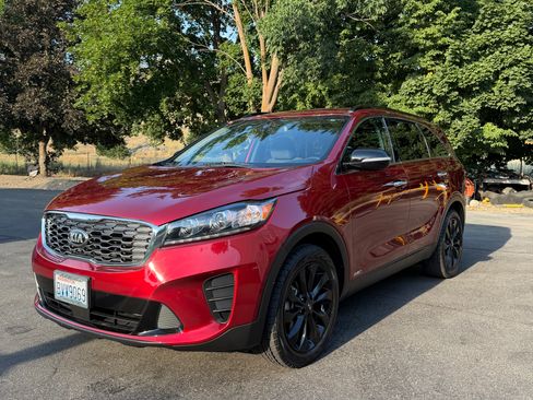 Used 2020 Kia Sorento S AWD/4WD image 1