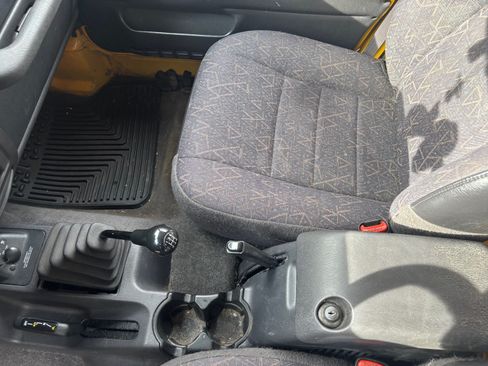 Used 2002 Jeep Wrangler X image 14