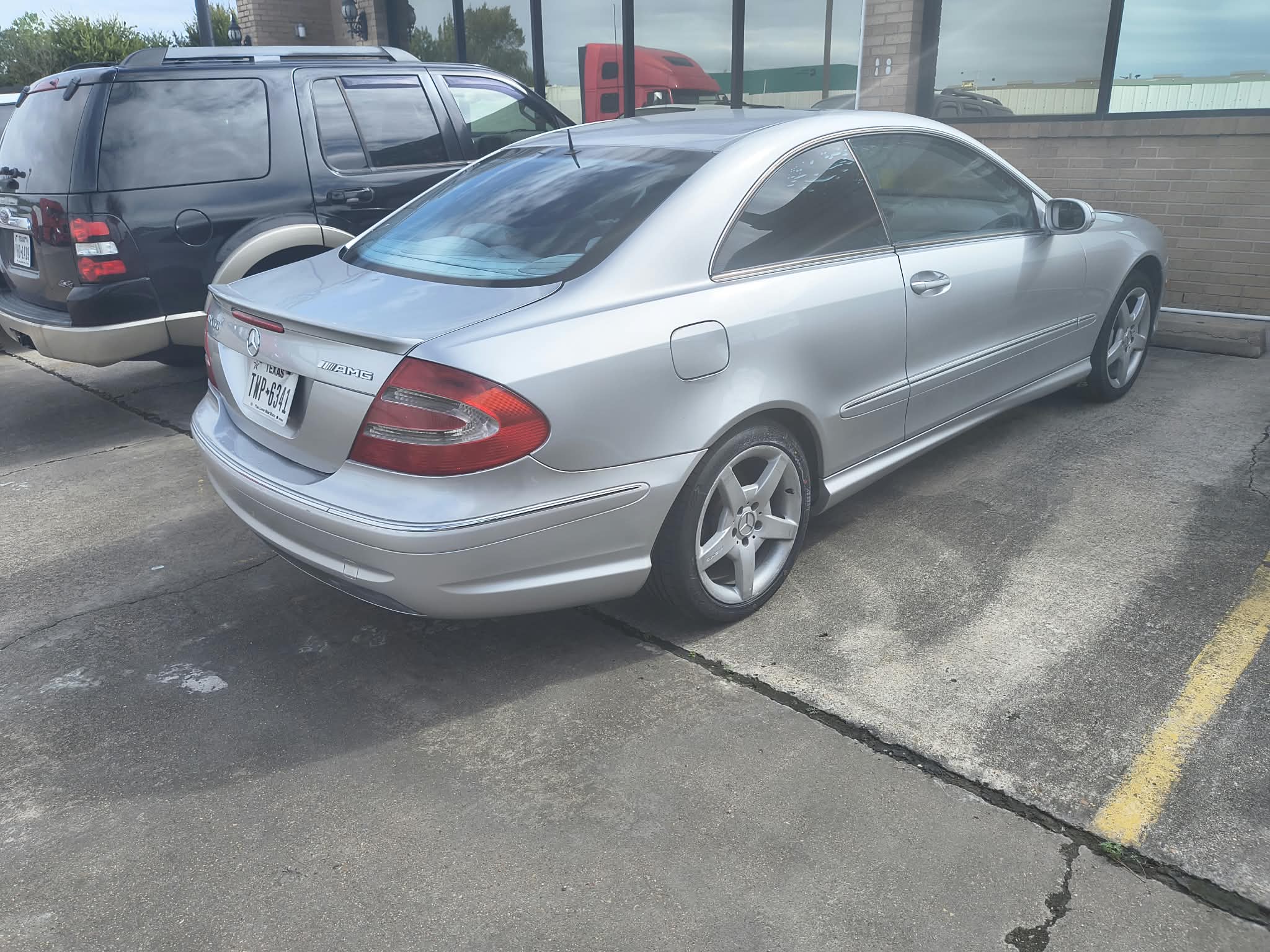 Used 2005 Mercedes-Benz CLK 500 Coupe image 14