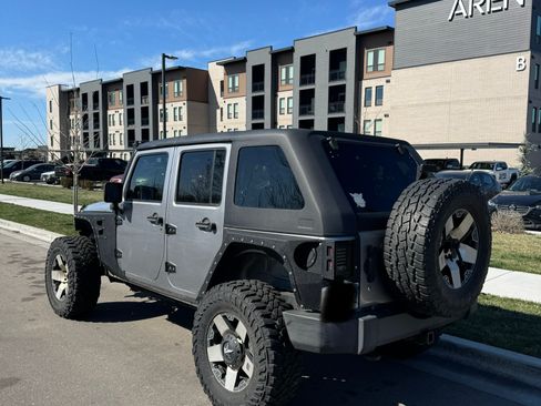 Used 2014 Jeep Wrangler Unlimited Sport image 4