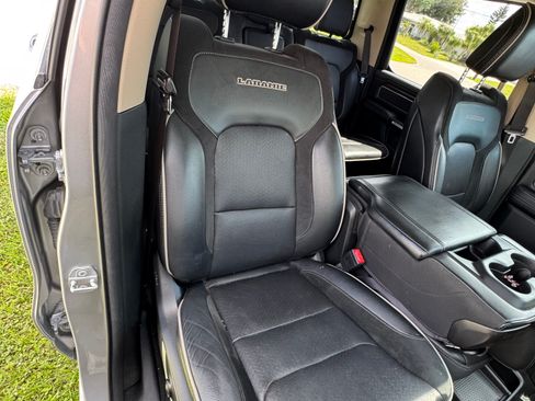 Used 2021 RAM 1500 Laramie AWD/4WD image 6