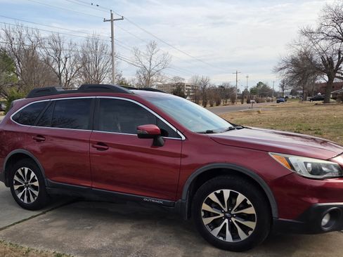 Used 2015 Subaru Outback 2.5i Limited image 1