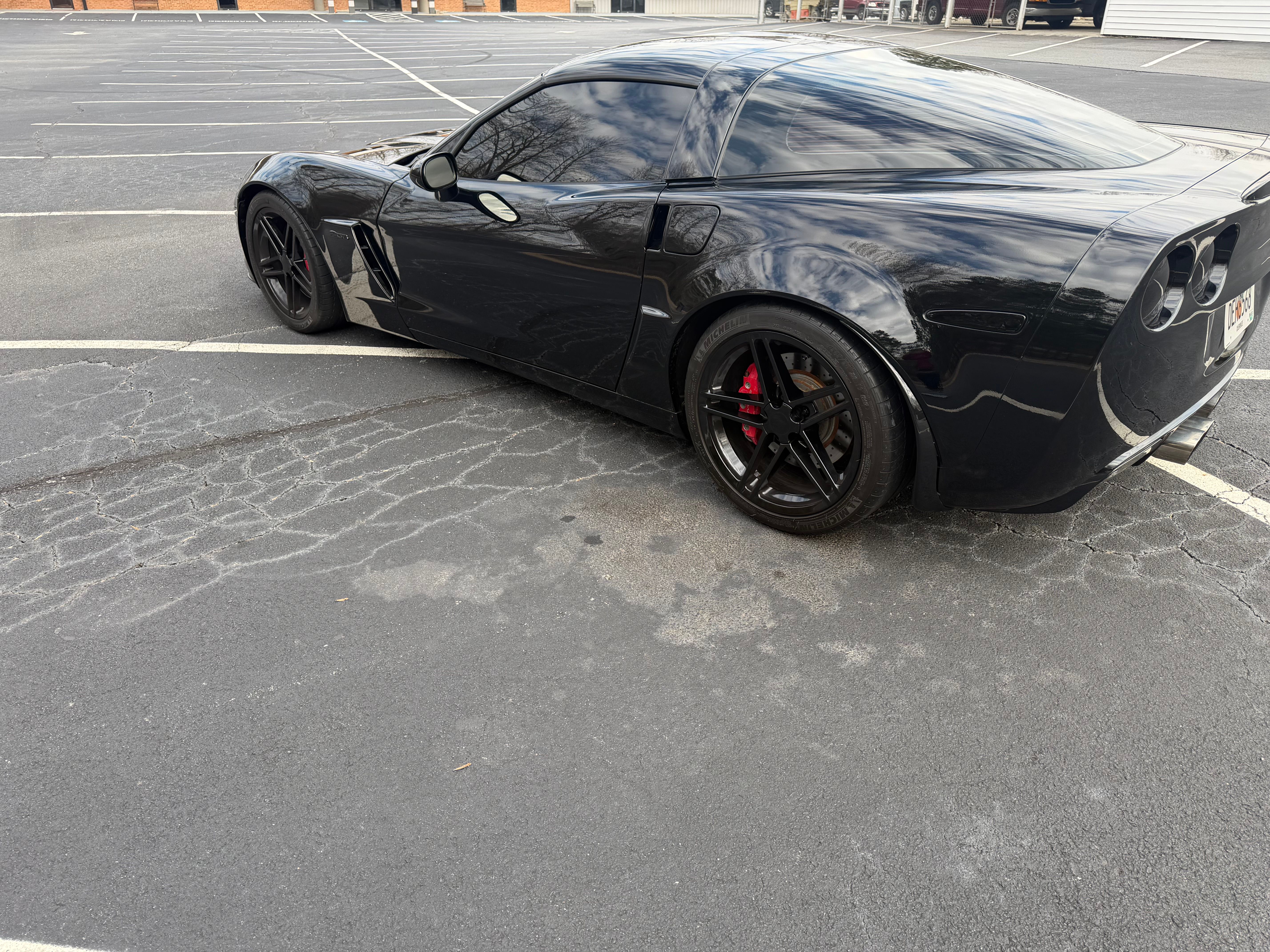 Used 2007 Chevrolet Corvette Z06 w/ Preferred Equipment Group RWD image 11