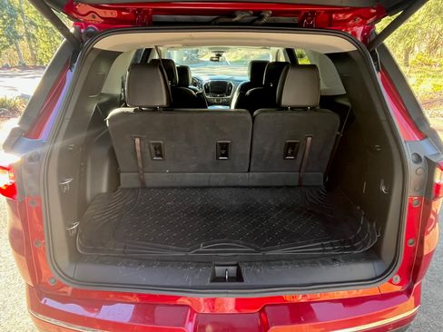 Used 2018 Chevrolet Traverse Premier image 4