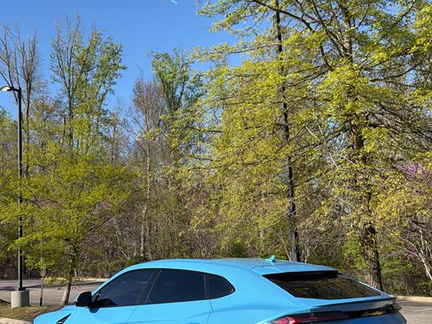 Used 2023 Lamborghini Urus S AWD/4WD image 2