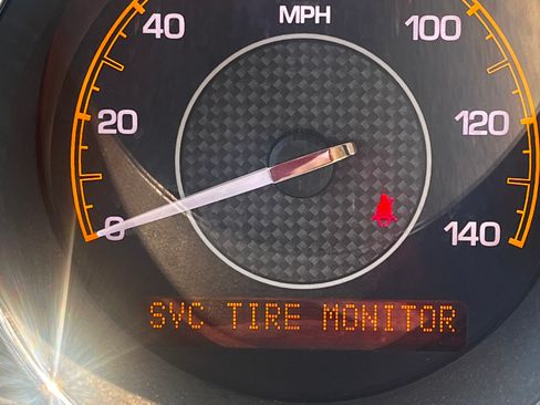 Used 2009 Saturn Aura XE w/ Convenience Package image 2