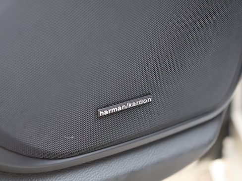 Used 2017 Maserati Quattroporte GTS GranSport image 25