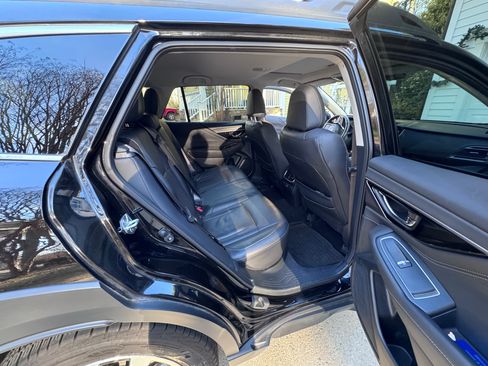 Used 2023 Subaru Outback Limited XT image 4