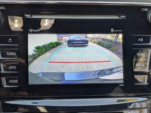 Used 2015 Toyota Prius V Four image 29