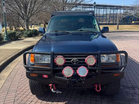 Used 1997 Toyota Land Cruiser image 1