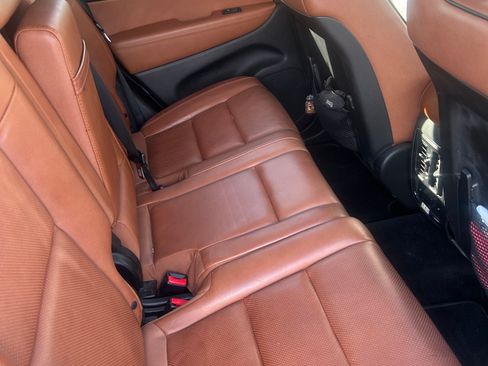Used 2013 Jeep Grand Cherokee Overland AWD/4WD image 9