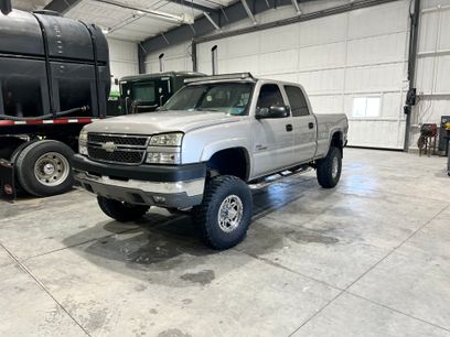 Used 2005 Chevrolet Silverado 2500 LT w/ Heavy-Duty Power Package