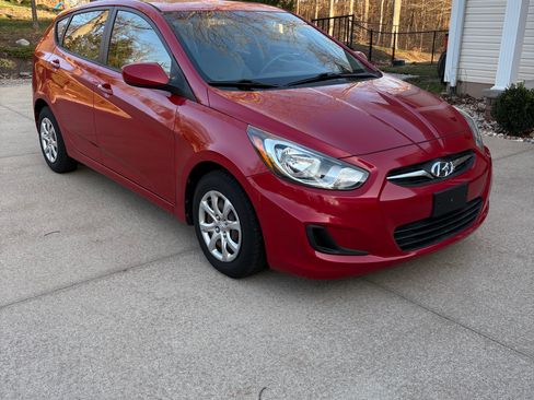 Used 2014 Hyundai Accent GS image 10