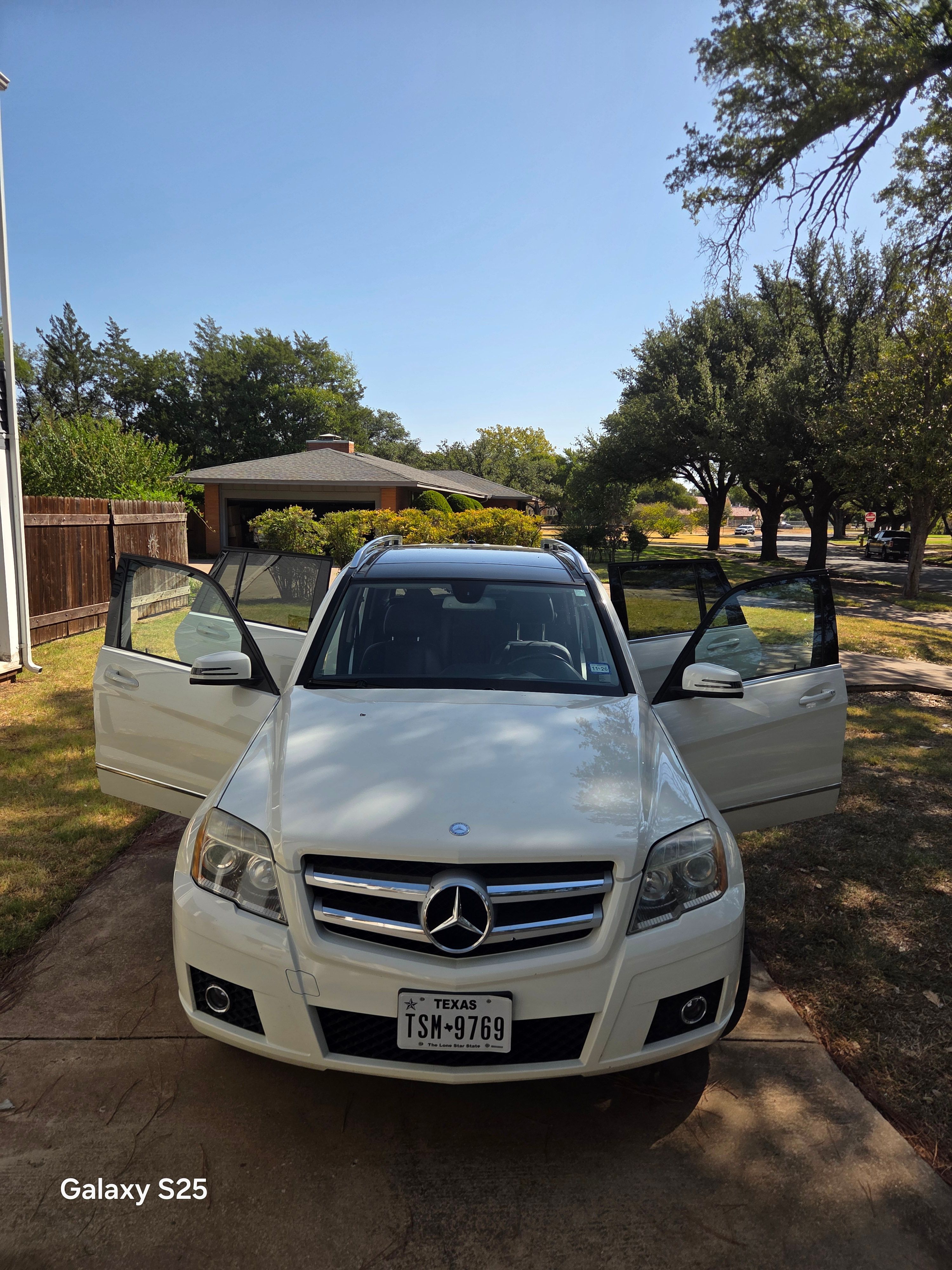 Used 2010 Mercedes-Benz GLK 350 4MATIC image 9