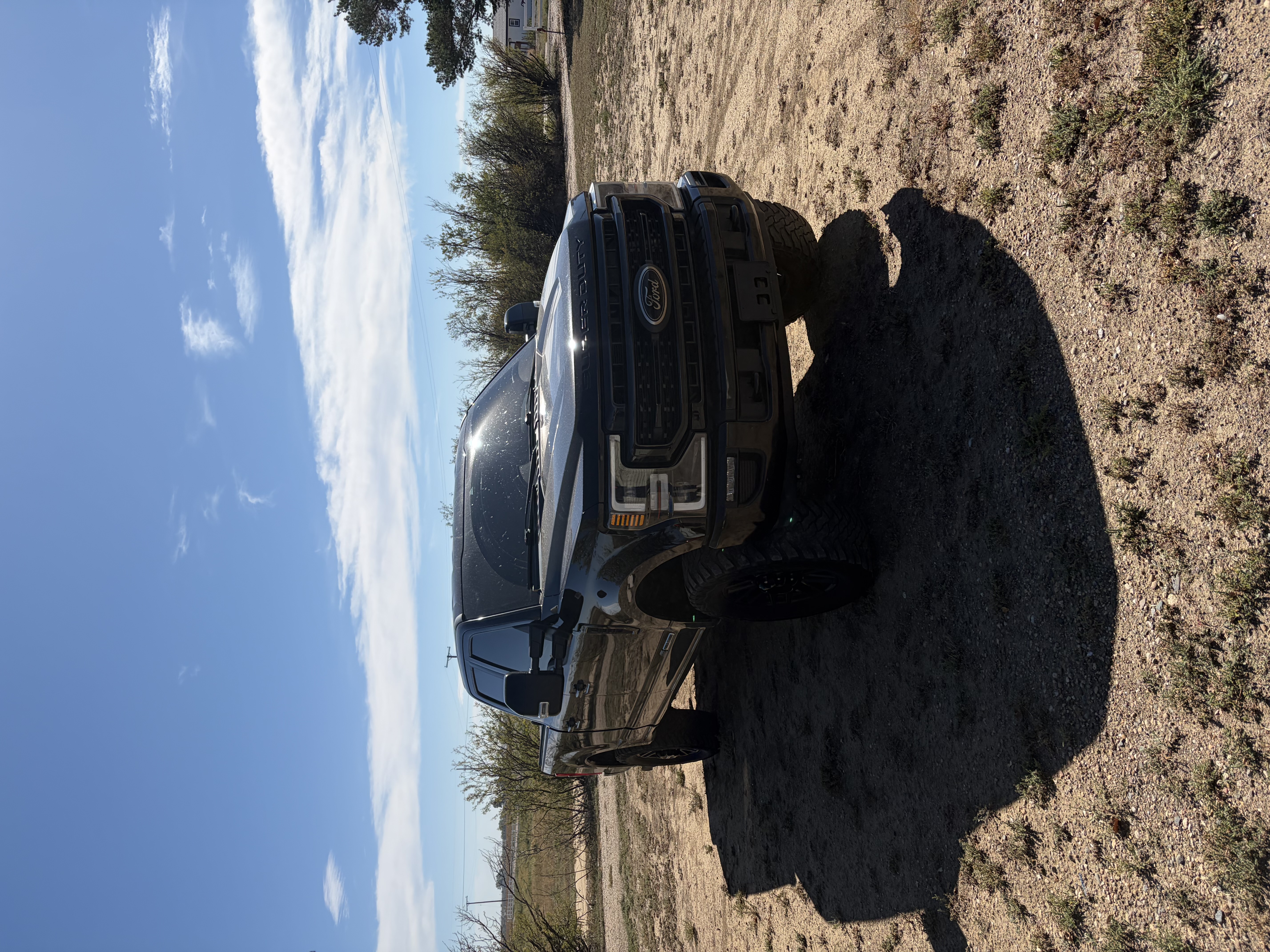 Used 2022 Ford F250 Lariat w/ Black Appearance Package AWD/4WD image 2