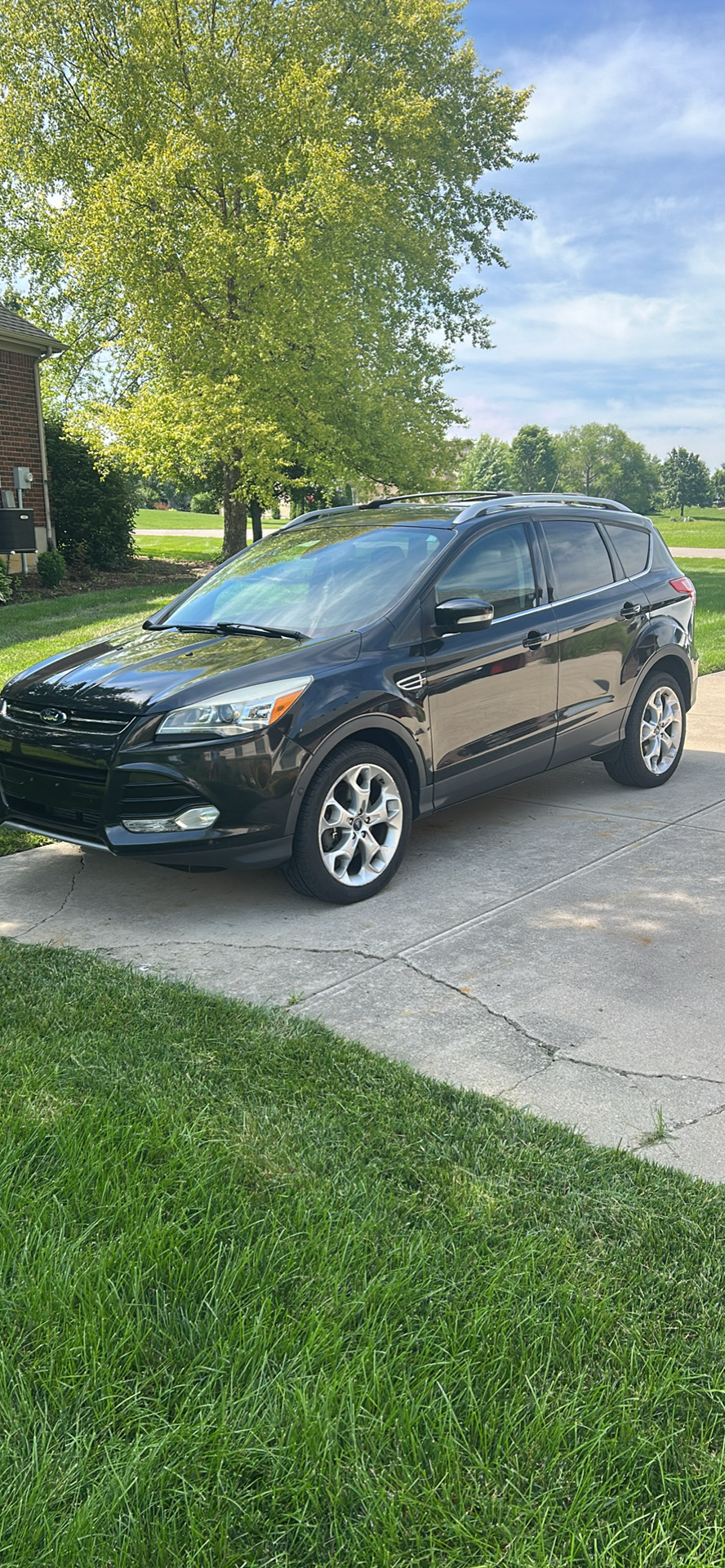 Used 2013 Ford Escape Titanium w/ Parking Technology Pkg AWD/4WD image 1