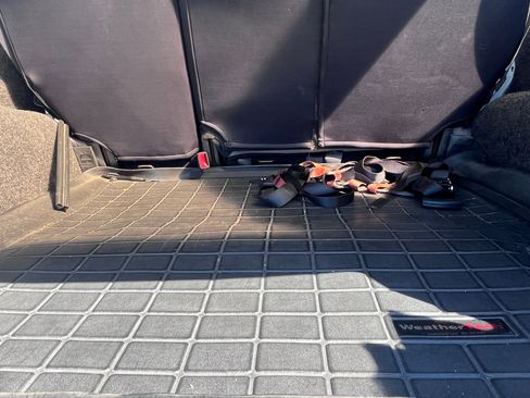 Used 2009 Jeep Wrangler Unlimited X image 8