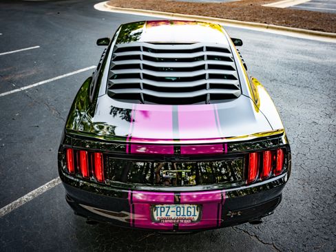 Used 2015 Ford Mustang GT image 13