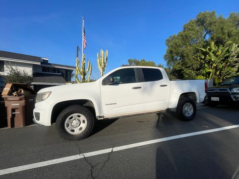 Used 2016 Chevrolet Colorado W/T w/ WT Convenience Package image 2