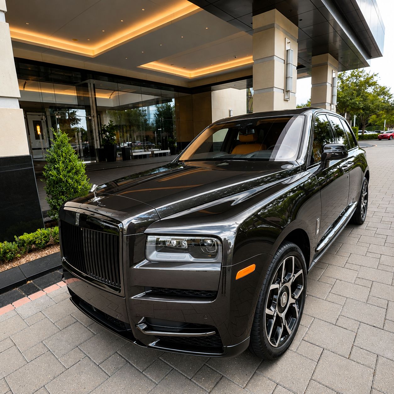 Used 2021 Rolls-Royce Cullinan Black Badge AWD/4WD image 5