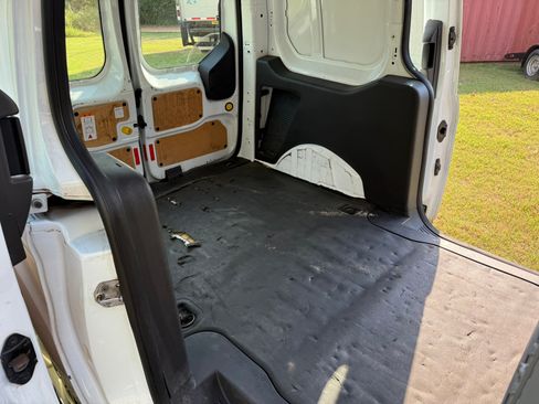 Used 2014 Ford Transit Connect XL image 15